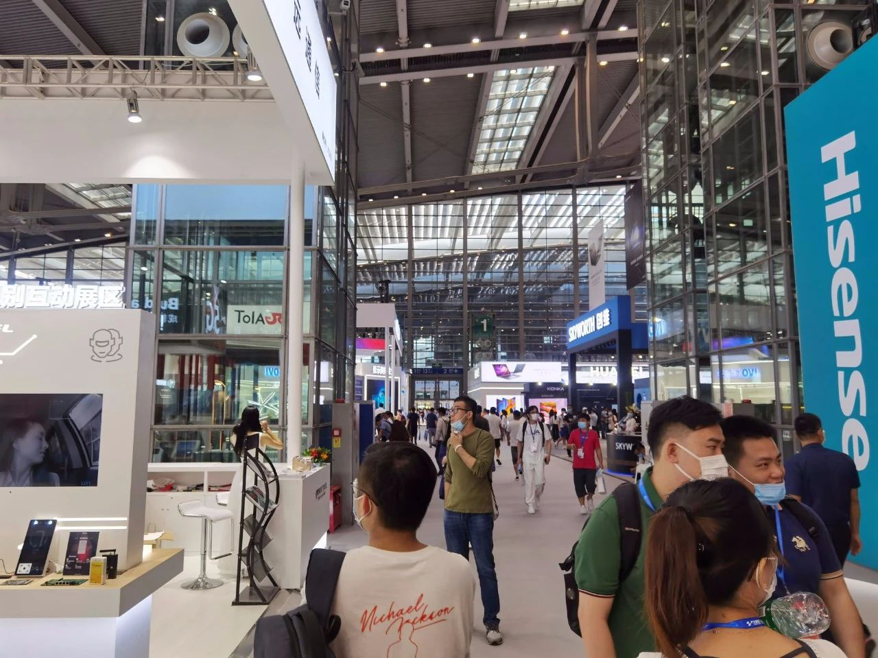 2020年深圳国际机器人展会现场火爆 旺龙创新方案硬核亮相