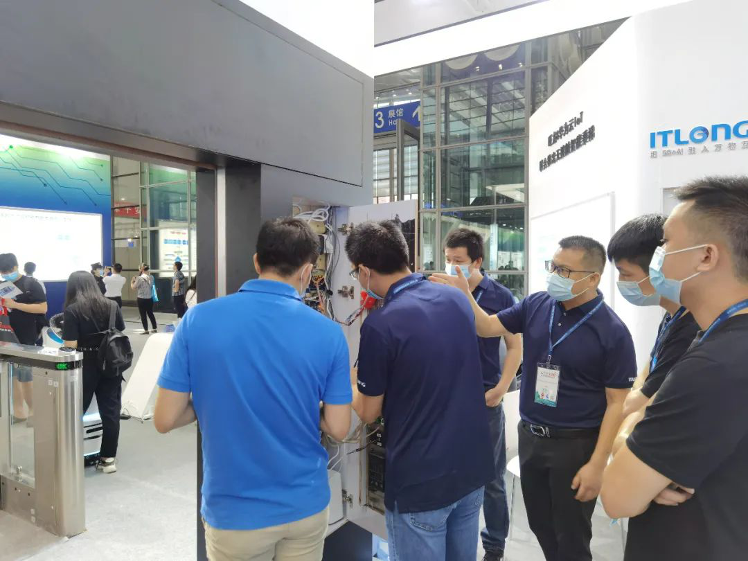 2020年深圳国际机器人展会现场火爆 旺龙创新方案硬核亮相